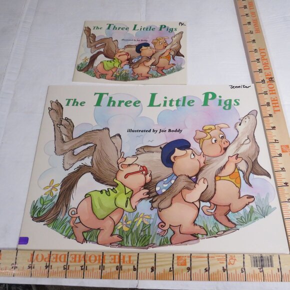 The Three Little Pigs BIG BOOK (almost 2 feet long ) with student story book - Picture 2 of 13